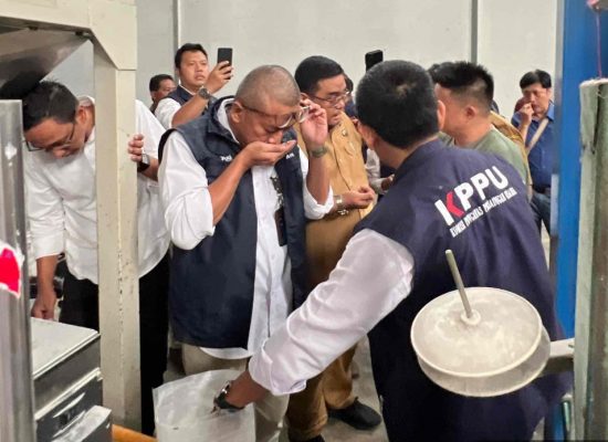 KPPU Tindak Lanjuti Temuan Satgas Pangan, Sidak Kilang Padi di Medan