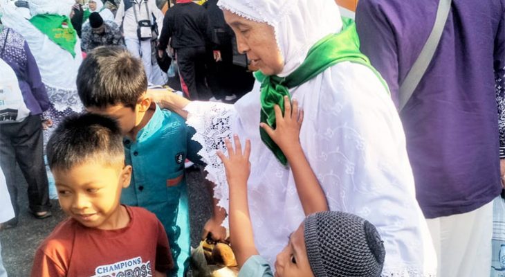Disambut Haru Keluarga, 212 Jamaah Haji Simalungun Tiba di Kampung Halaman
