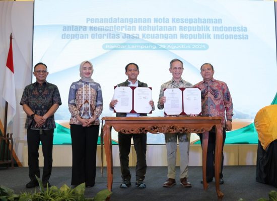 OJK dan Kemenhut Perkuat Sinergi Optimalkan Nilai Ekonomi Karbon di Perhutanan Sosial