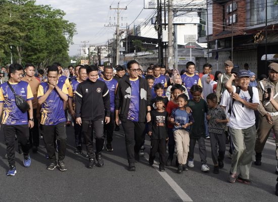 Ribuan Warga Medan Meriahkan Jalan Santai KBR, Wali Kota Luncurkan Program KBR Peduli dan Media Komunitas