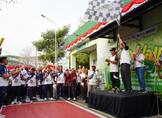 Ribuan Warga Meriahkan Jalan Sehat Petrokimia Gresik, Rayakan HUT ke-53 dan Semarak Kemerdekaan