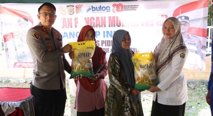 Polres Pidie Salurkan 10 Ton Beras SPHP Lewat Gerakan Pangan Murah di Kecamatan Mila