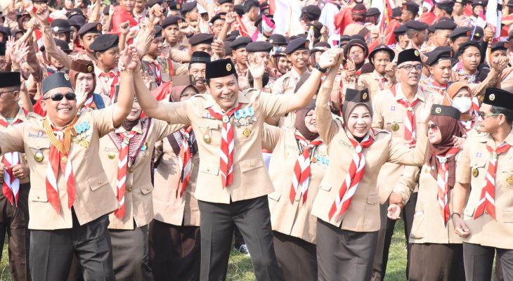 Bupati Sidoarjo Pimpin Upacara Hari Pramuka ke-64, Ajak Generasi Muda Jadi Agen Perubahan di Era Digital