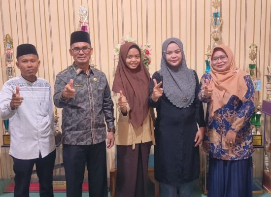 Siswi MAN 2 Deli Serdang Wakili Indonesia di Malaysia Open Fencing Championship 2025
