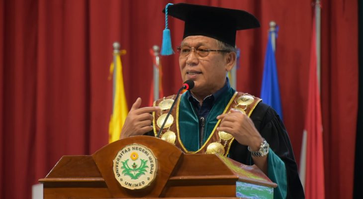 UNIMED Kukuhkan 2.199 Lulusan, Prof. Syawal Gultom Tekankan Integritas sebagai Kunci Bangsa Maju