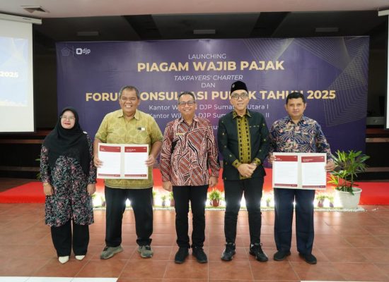 DJP Sumut Luncurkan Piagam Wajib Pajak dan Gelar Forum Konsultasi Publik 2025 di Istana Maimun
