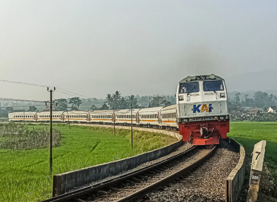 KAI Group Layani 286,57 Juta Pelanggan dalam 7 Bulan, LRT Jabodebek Tumbuh 47%