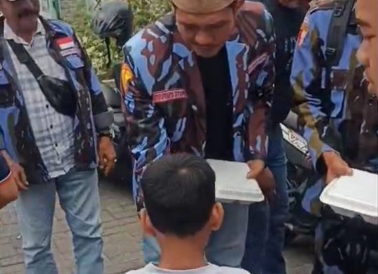 Eko Afrianta Sitepu Turut Bagikan 1.000 Nasi Kotak di HUT IPK ke-56