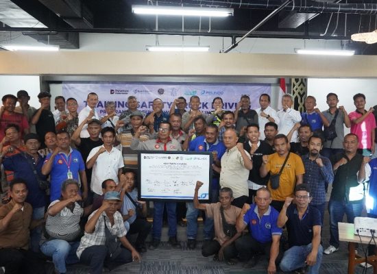 Pelindo Gelar Training Safety Truck Driving untuk 300 Sopir di Belawan