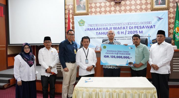 Kemenag dan Garuda Indonesia Serahkan Santunan Ekstra Cover untuk Jemaah Haji Asal Deli Serdang