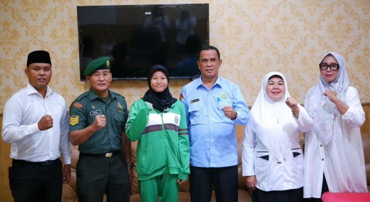 Kakan Kemenag Medan Lepas Siswi MTsN 2 Medan Berlaga di Kejuaraan Taekwondo Internasional