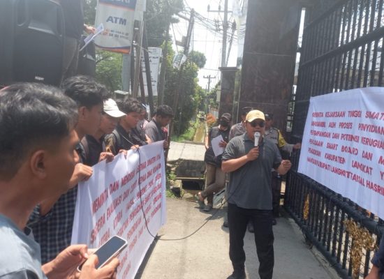 Mahasiswa Desak Kejati Sumut Tetapkan Mantan Pj Bupati Langkat Faisal Hasrimy Tersangka Korupsi Smart Board Rp50 Miliar