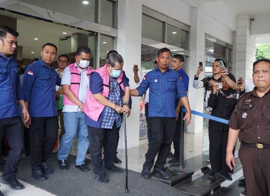 Kejati Sumut Tahan Dua Tersangka Kasus Korupsi Pengadaan Kapal Tunda di Pelindo I