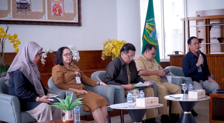 Bulog Sumut Salurkan 1.356 Ton Jagung Pakan untuk Peternak Ayam Petelur Mandiri