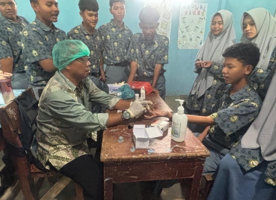 Cek Kesehatan Gratis di MAN Tanjungbalai, Tegang dan Penuh Tawa Saat Vaksinasi Siswa