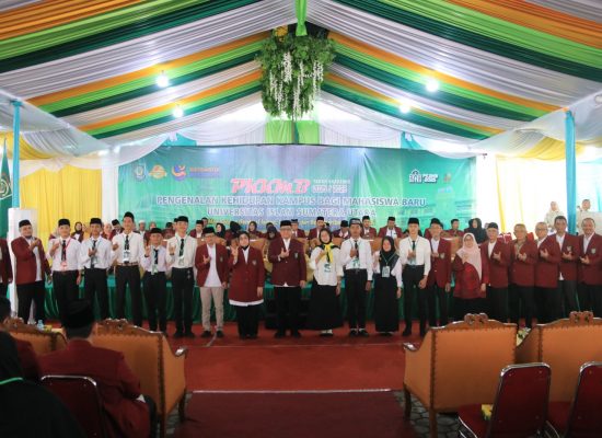 Bangun Generasi Islami, UISU Unggul Ciptakan Mahasiswa Inovatif di Era Digital Pada PKKMB 2025-2026