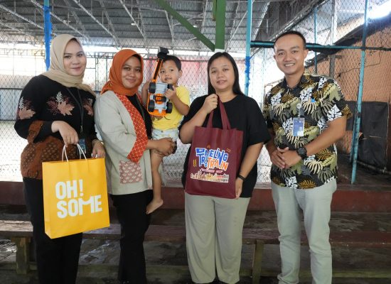 KAI Divre I Sumatera Utara Kunjungi dan Beri Dukungan kepada Korban Balita Insiden Pelemparan Batu Kereta Api