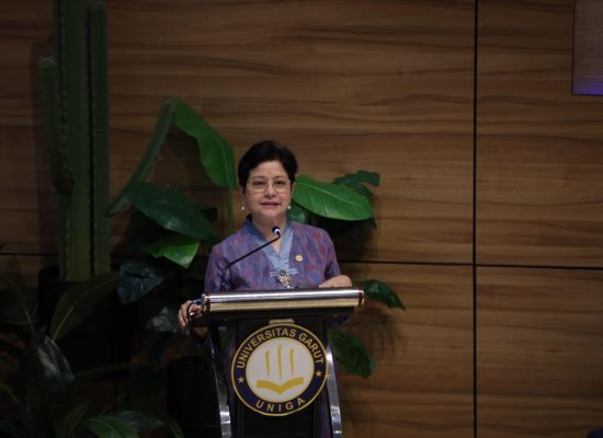 OJK Dorong Penguatan Tata Kelola dan Integritas Sektor Keuangan Lewat “OJK Mengajar” di Universitas Garut