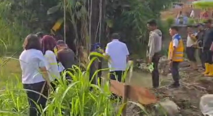 Kasatker OP SDA Sumatera II Indra Kurnia Beserta Kepala Balai Besar Sungai Sumatera II Medan, Tinjau Lokasi Banjir dan Tanggul Jebol di Komplek Rivera Tanjung Morawa