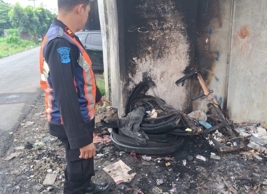 KAI Divre I Sumut Larang Pembakaran dan Pembuangan Sampah di Sepanjang Jalur Rel Kereta Api
