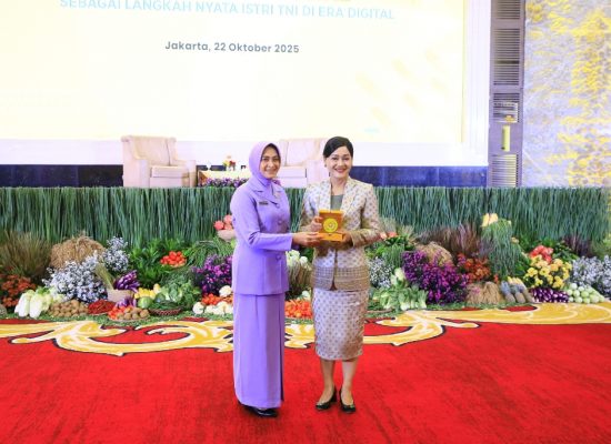 OJK Dorong Peningkatan Literasi Keuangan bagi Perempuan Melalui Edukasi untuk Dharma Pertiwi
