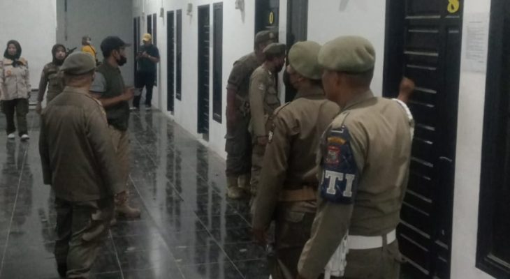 Pemko Tanjungbalai Gelar Razia Pekat, Amankan 25 Orang di Sejumlah Penginapan dan Kost