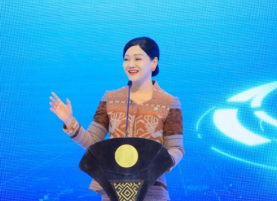 OJK Tegaskan Perlindungan Konsumen dan Keamanan Digital di Tengah Transformasi Ekonomi