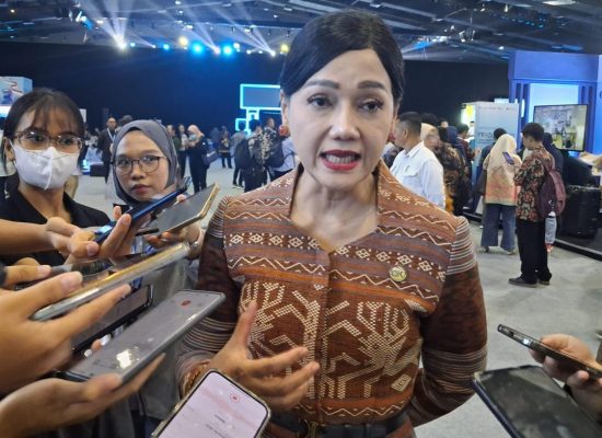OJK Ingatkan Masyarakat Waspada Penipuan Digital, Kerugian Tembus Rp7 Triliun
