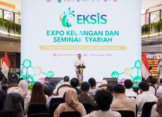 OJK Tutup EKSiS 2025, Teguhkan Komitmen Perkuat Literasi dan Inklusi Keuangan Syariah Nasional
