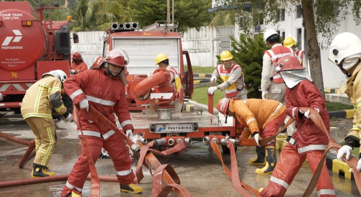 Pertamina Patra Niaga Regional Sumbagut Gelar Simulasi Penanggulangan Keadaan Darurat di IT Teluk Kabung