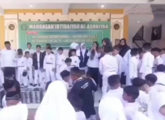 Keceriaan Siswa SD Langsa Kota Sambut Kedatangan Mobil Makan Bergizi Gratis