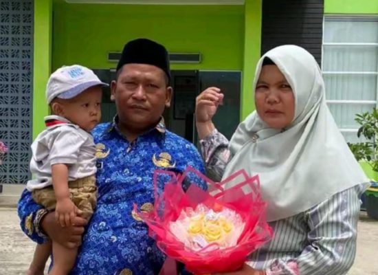 Dua Dekade Pengabdian Hotman Soleh: Dari Penjaga Madrasah hingga Jadi ASN Kemenag