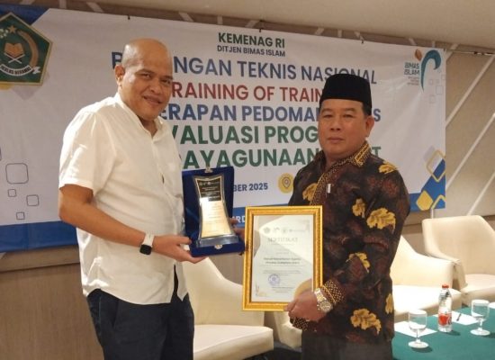 Kanwil Kemenag Sumut Raih Penghargaan Pengumpul Wakaf Uang Terbanyak Ketiga se-Indonesia