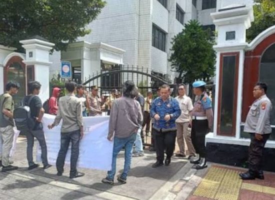 Mahasiswa Formasu Desak Menteri Agama Copot Kakanwil Kemenag Sumut, Soroti Dugaan Penyalahgunaan Wewenang