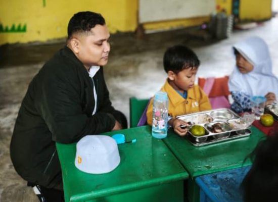 Kepala SPPG Aspira Langsa Tinjau Langsung Program MBG di Sekolah, Pastikan Makanan Disukai Siswa