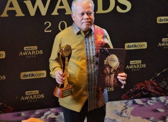 Dr Harli Siregar Raih Detikcom Award 2025, Dinobatkan sebagai Tokoh Pendorong Keterbukaan Informasi Lembaga Hukum