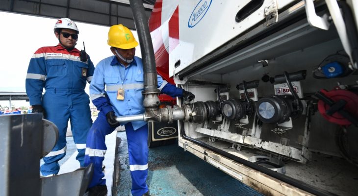 Cuaca Ekstrem Hambat Sandar Kapal BBM di Belawan, Pertamina Siapkan Alih Suplai dan Skema Prioritas
