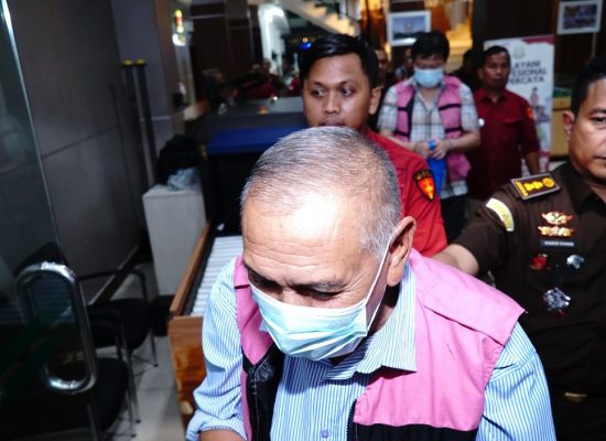 Skandal Smartboard Tebing Tinggi: Kejati Sumut Tahan Dua Direktur, Dugaan Mark Up Capai Rp7,7 Miliar