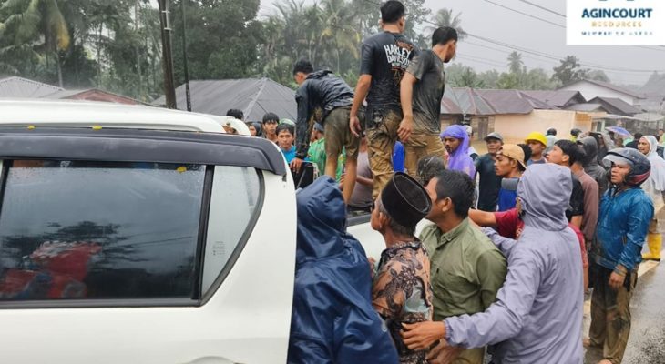 Agincourt Resources Gerakkan Tim Tanggap Darurat Bantu Korban Banjir dan Longsor di Tapanuli Raya