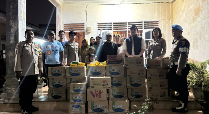 Peduli Korban Banjir, Polsek Medan Tuntungan Distribusikan Sembako ke Pengungsian
