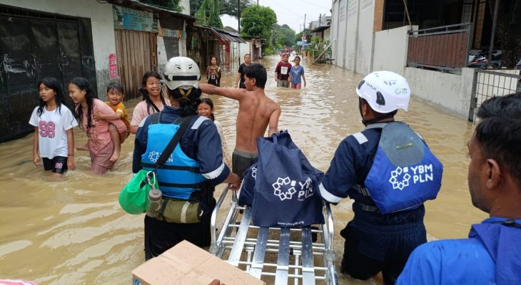 PLN UID Sumut Salurkan Bantuan Sembako dan Peralatan Dapur Umum untuk Korban Banjir dan Longsor di Sumatera Utara