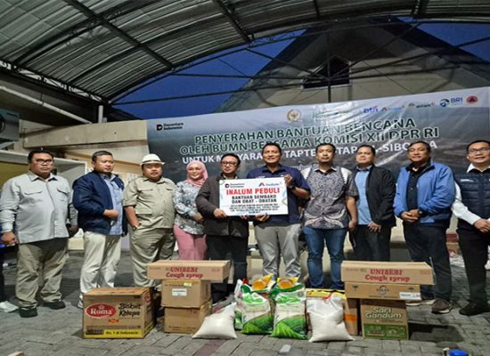 INALUM Bersama Komisi XII DPR RI dan BUMN Salurkan Bantuan untuk Korban Banjir dan Longsor di Sumatera Utara