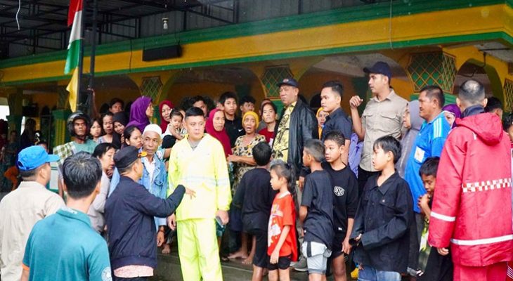 Bupati Langkat Tinjau Langsung Lokasi Banjir di Teluk Aru dan Sei Lepan, Salurkan Bantuan untuk Warga Terdampak