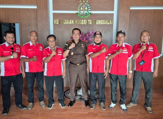 Kajari Tanjungbalai Apresiasi Masukan PWRI: Silaturahmi Perkuat Sinergi Penegakan Hukum dan Informasi Publik