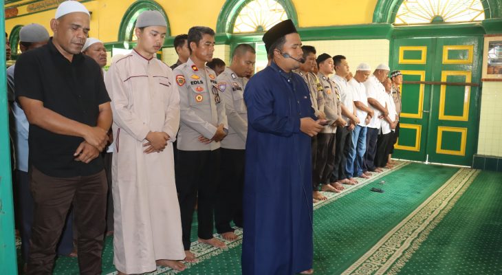 Polres Tanjung Balai Gelar Salat Gaib untuk Korban Banjir dan Longsor di Aceh, Sumut, dan Sumbar