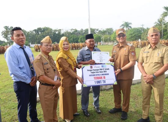 Wakil Wali Kota Tanjungbalai Serahkan Bantuan CSR PT Inalum dan Bank Sumut Serta Penghargaan Kontribusi PBB-P2