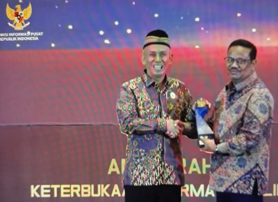 Unimed Raih Predikat “Informatif” Kategori Unggul pada Anugerah Keterbukaan Informasi Publik 2025
