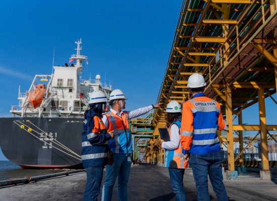 Pelindo Multi Terminal Pastikan Layanan Pelabuhan Nonpetikemas Tetap Siaga Selama Libur Nataru 2025–2026