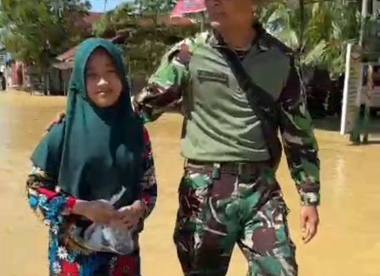 Perjuangan Intan Syakira: Seberangi Banjir Demi Ikut Olimpiade PAI Nasional 2025