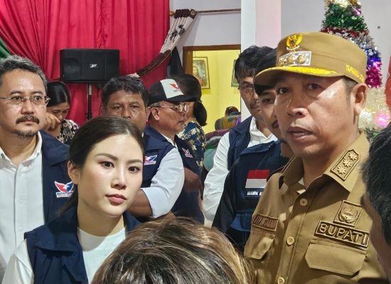 Angela Tanoesoedibjo Tinjau Korban Banjir dan Longsor di Tapanuli Utara, Salurkan Bantuan dan Dampingi Masa Pemulihan